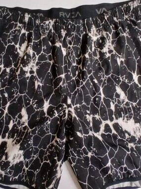 RVCA YOGGER STRETCH SHORTS